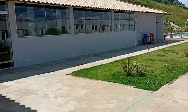 Apartamento Com Água...