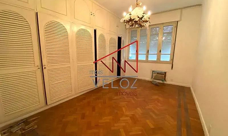 Apartamento-À Venda-...