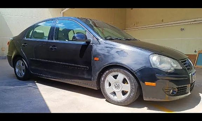 Volkswagen Polo Sed....