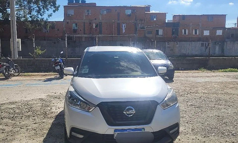 Nissan Kicks Active ...