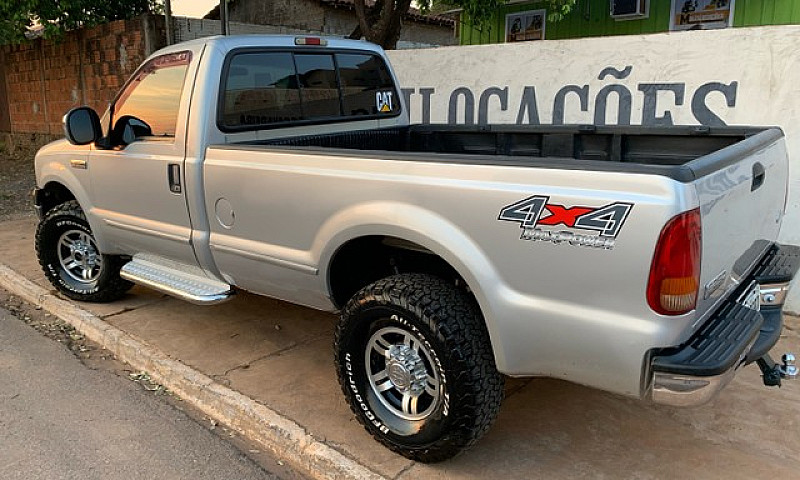 F 250 Xlt  4X4...