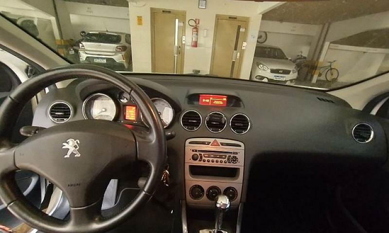 Peugeot 408 Allure 2...