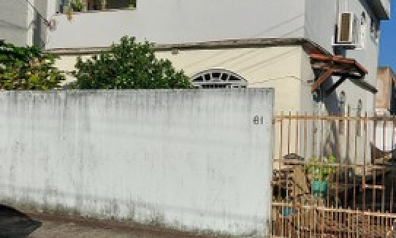 Casa 3 Quartos Com 8...