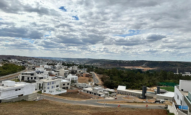 Casa Condomínio Fech...