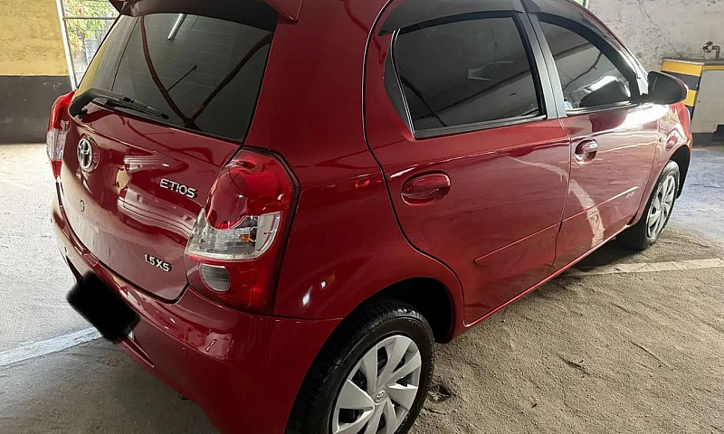 Toyota Etios Xs 1.5 ...