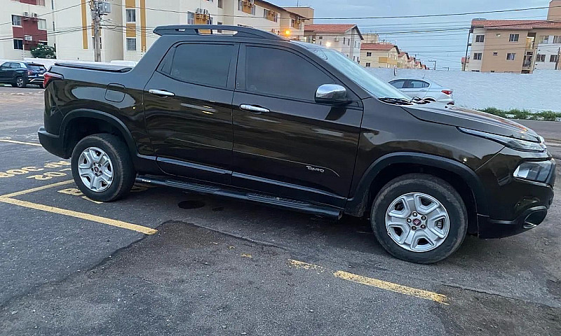Fiat Toro Freedom 1....
