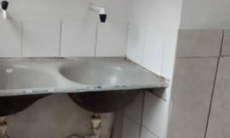 Barracão 2 Cômodos G...