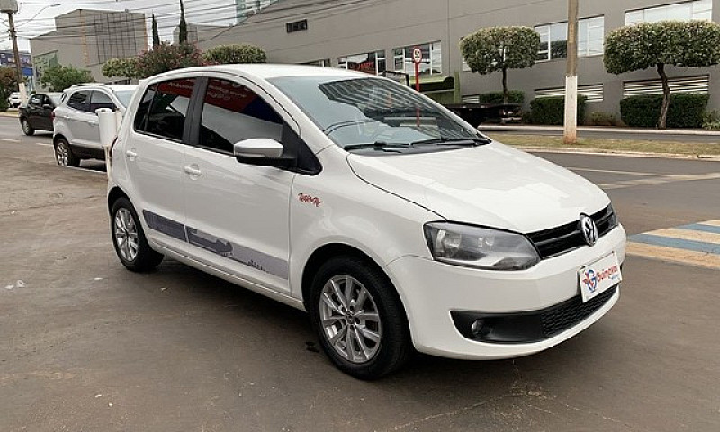 Volkswagen Fox 1.6 M...