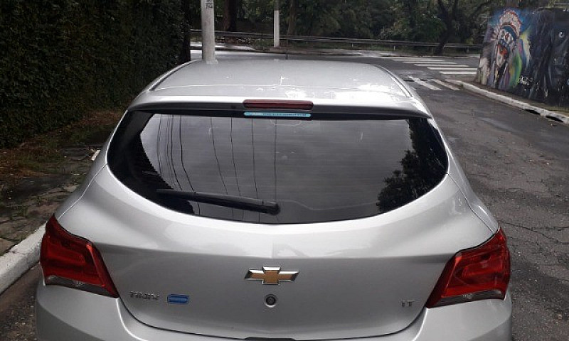 Chevrolet Ônix Lt. 1...