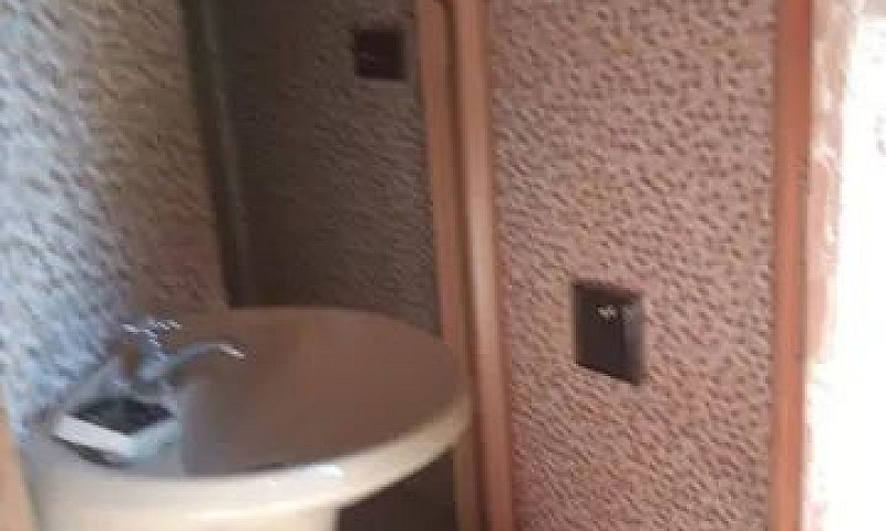 Sobrado À Venda Em C...