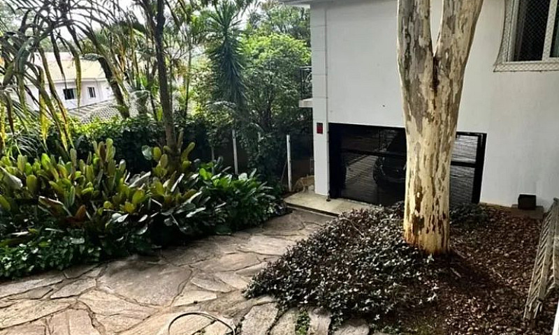 Casa De Condomínio P...