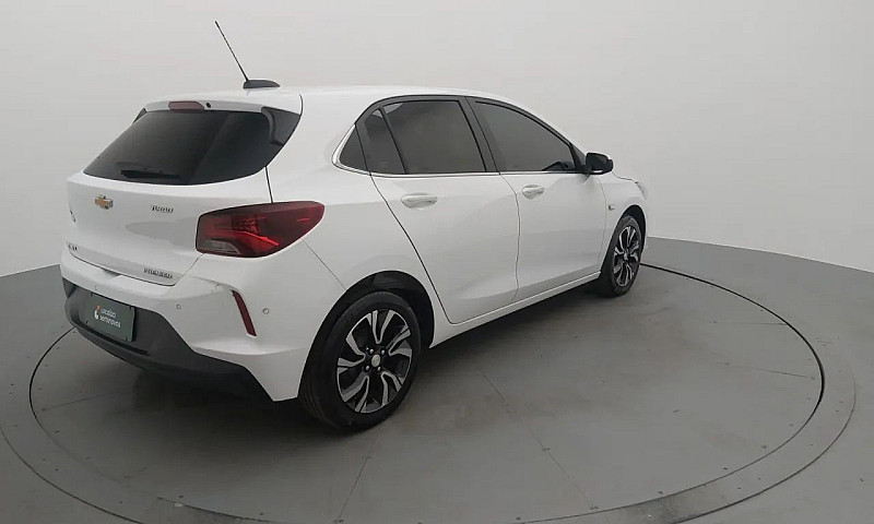 Chevrolet Onix Hatch...
