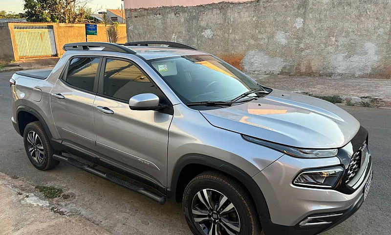 Fiat Toro Freedom 1....