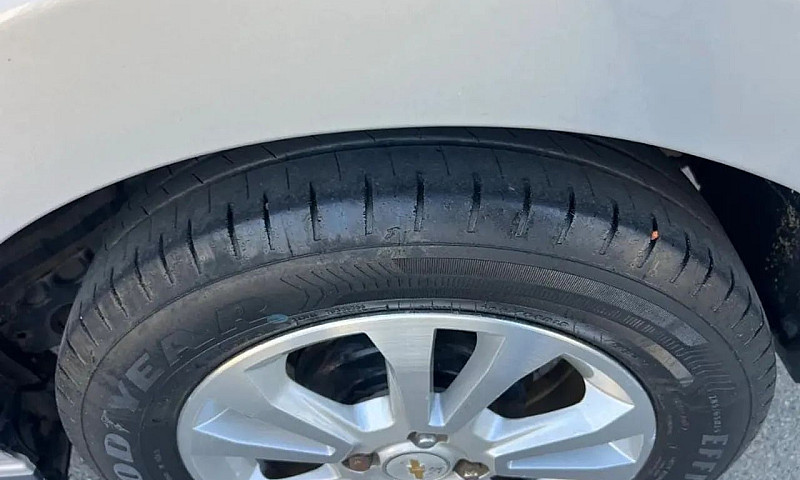 Chevrolet Prisma Sed...