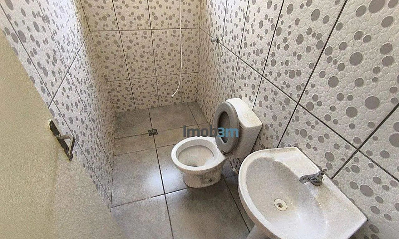 Casa Com 2 Dormitóri...