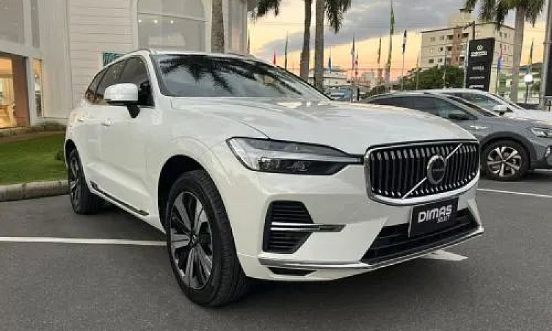 Volvo Xc-60 T-8 Plus...