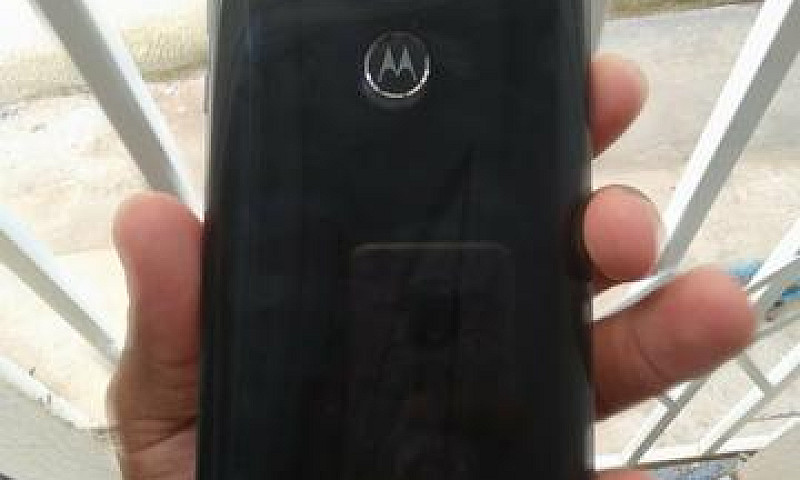 Motorola Moto E5 Plu...