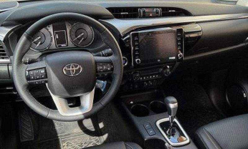 Hilux Srx 2022/22  9...