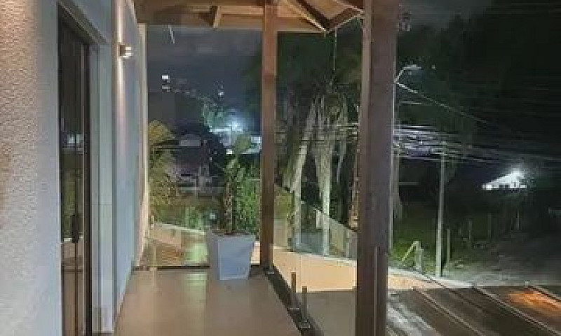 Casa De Condomínio S...