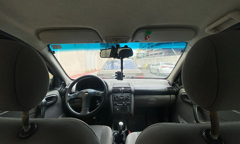 Chevrolet Classic Li...