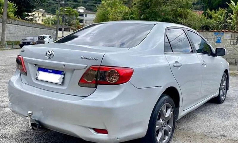 Toyota Corolla Altis...