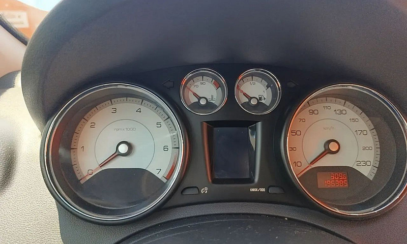 Peugeot 408 Sedan Gr...