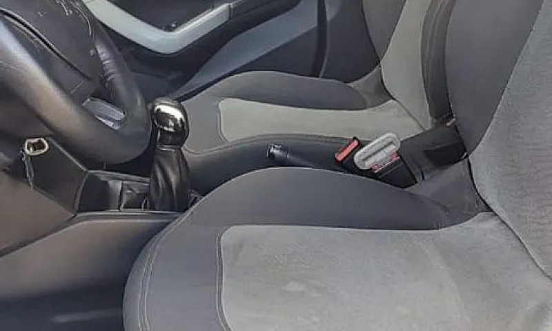 Peugeot 208 Active/A...