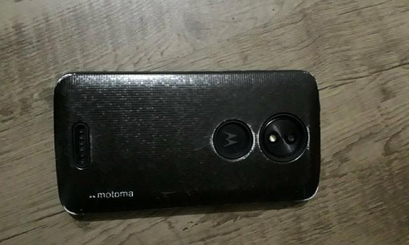Moto C...