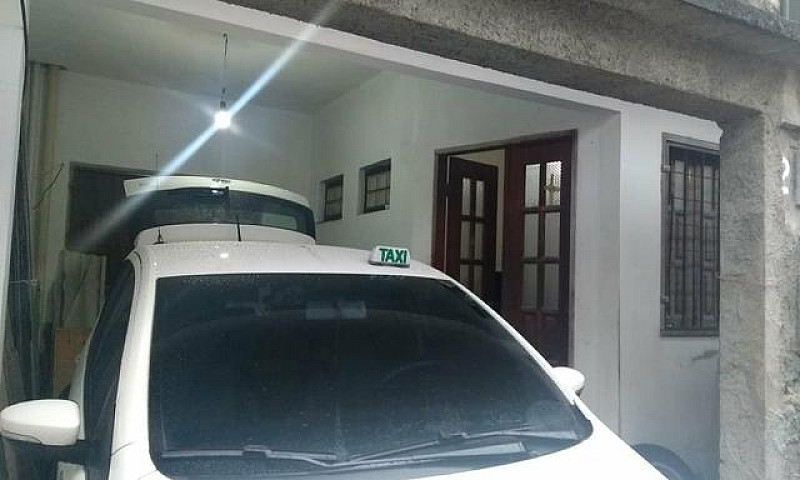Vendo Uma Casa De Do...