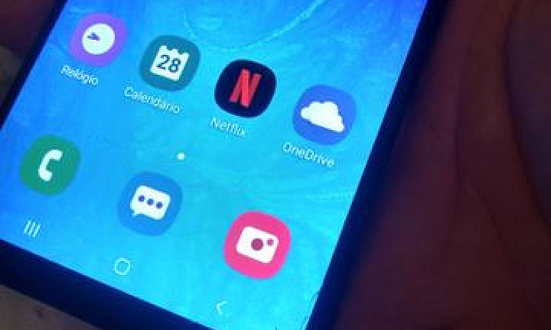 Samsung A20...