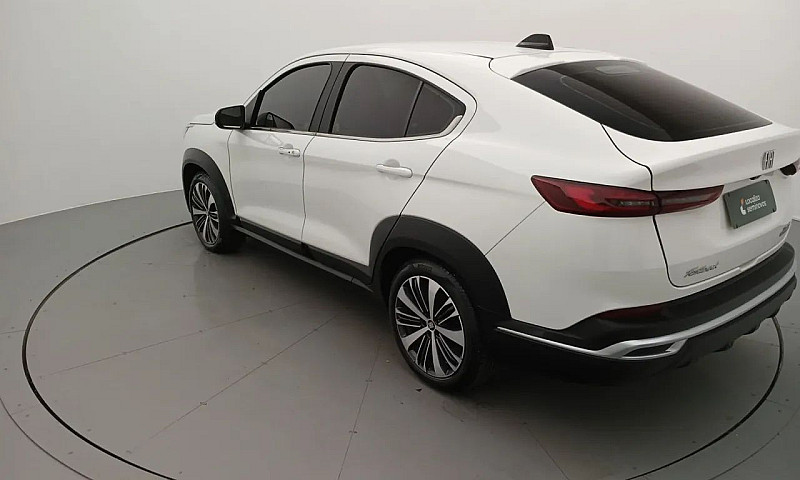 Fiat Fastback 2023 1...