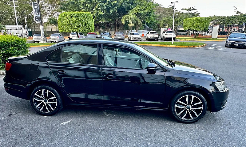 Jetta 2013 2.0 Autom...