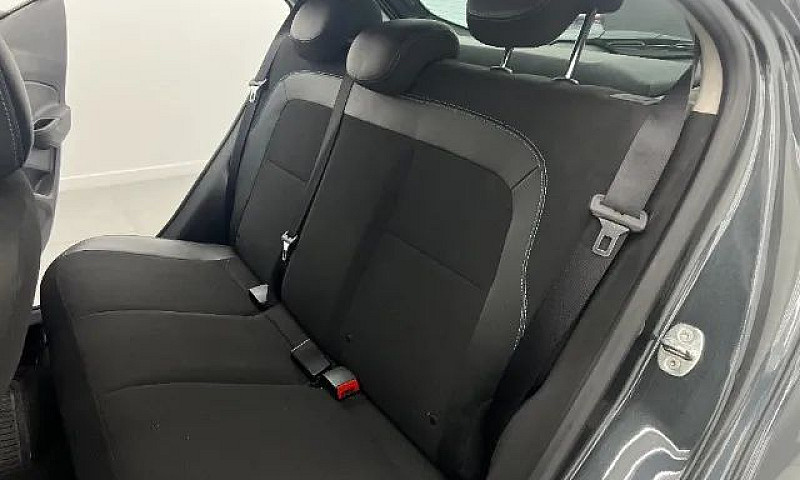 Chevrolet Onix Hatch...