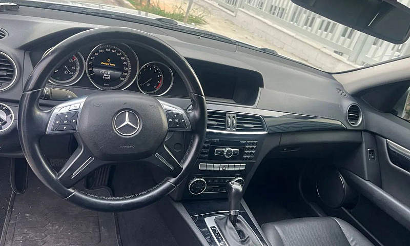 Mercedes-Benz C-180 ...