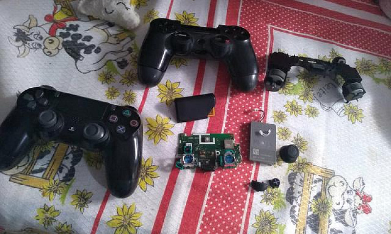 Vendo 2 Controles Du...