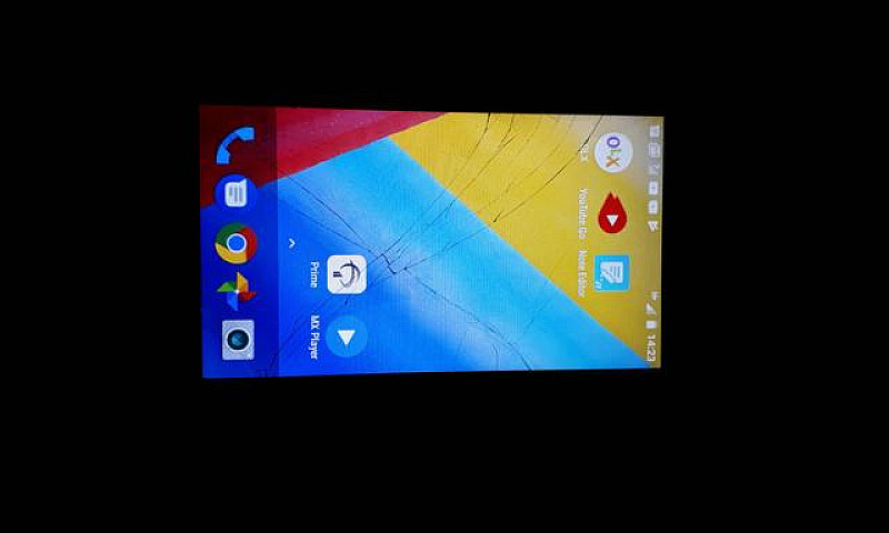 Moto C...