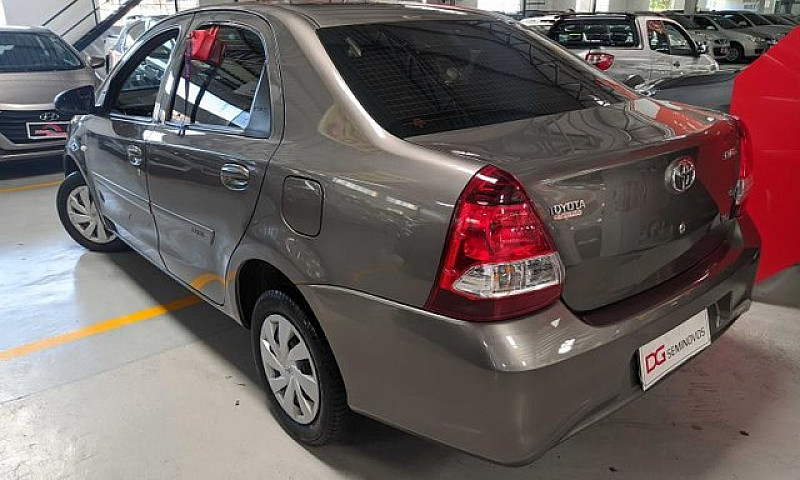 Toyota Etios 1.5 X P...