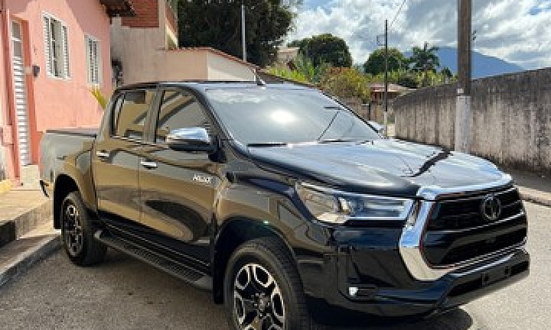 Hilux Srx 2022/22  9...