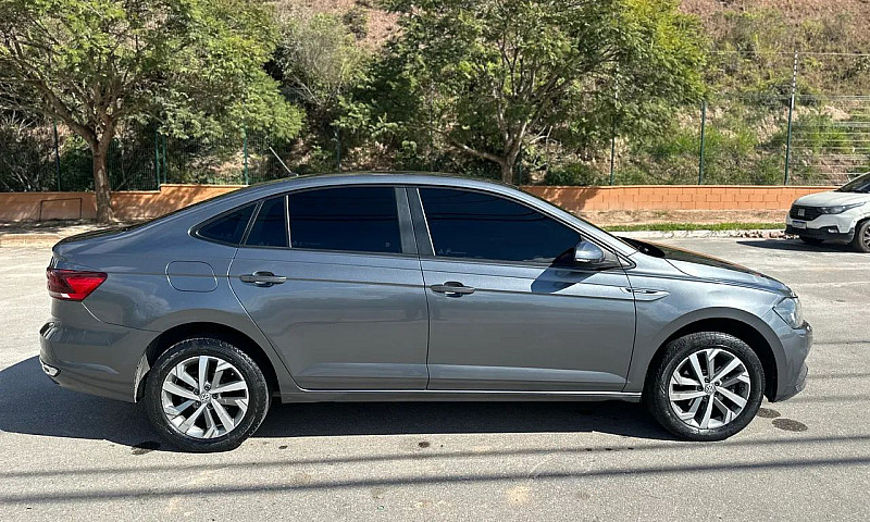 Volkswagen Virtus Hi...