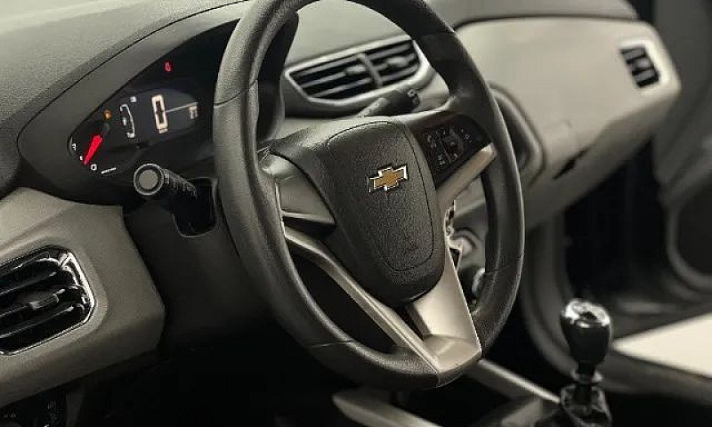 Chevrolet Onix Hatch...