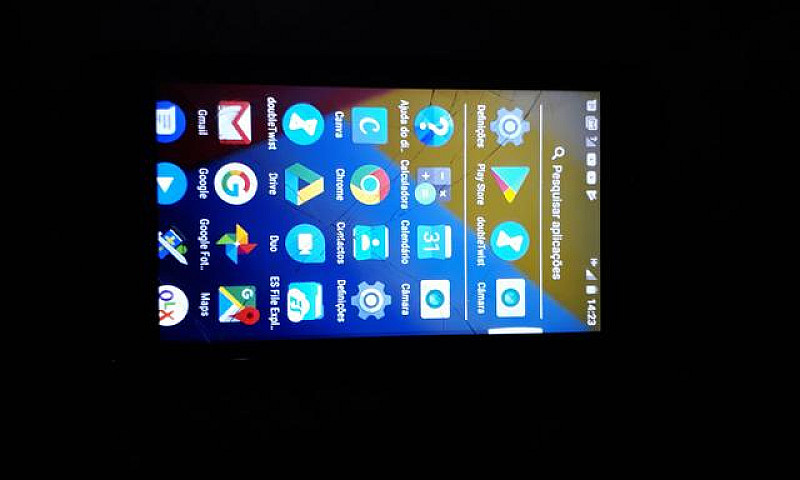 Moto C...