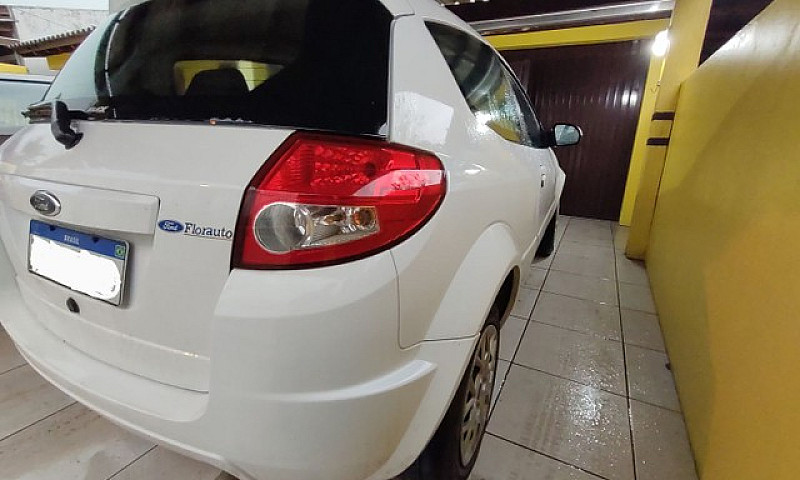 Ford Ka 2010...