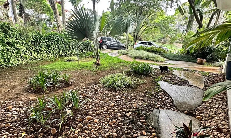 Casa De Condomínio P...