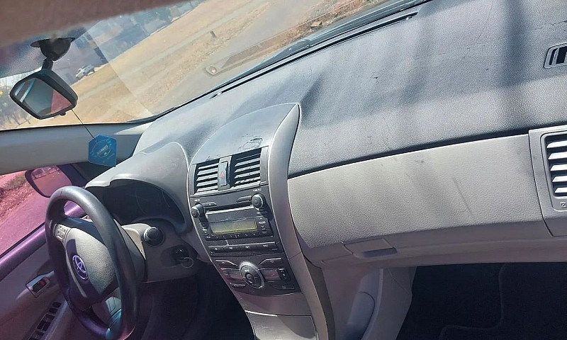 Toyota Corolla Xei 1...