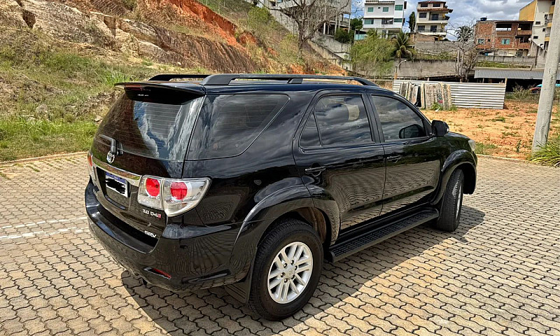 Toyota Hilux Sw4 Srv...
