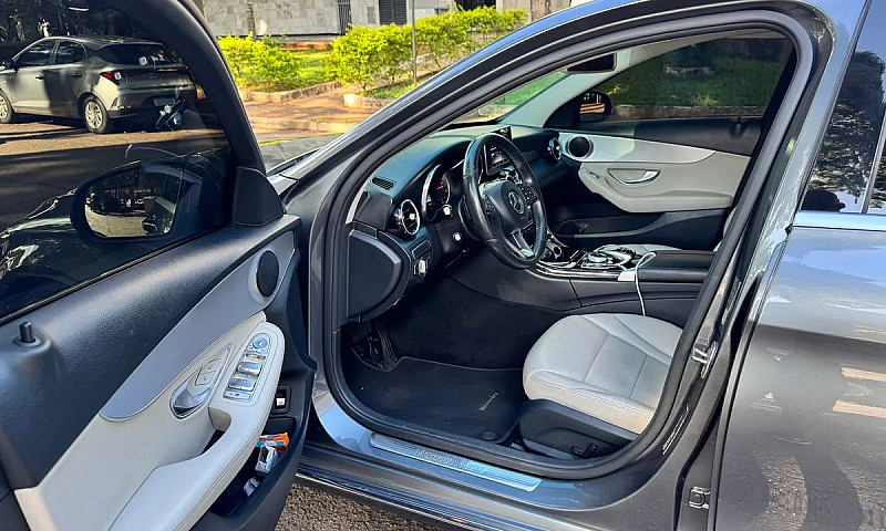 Mercedes-Benz C-180 ...