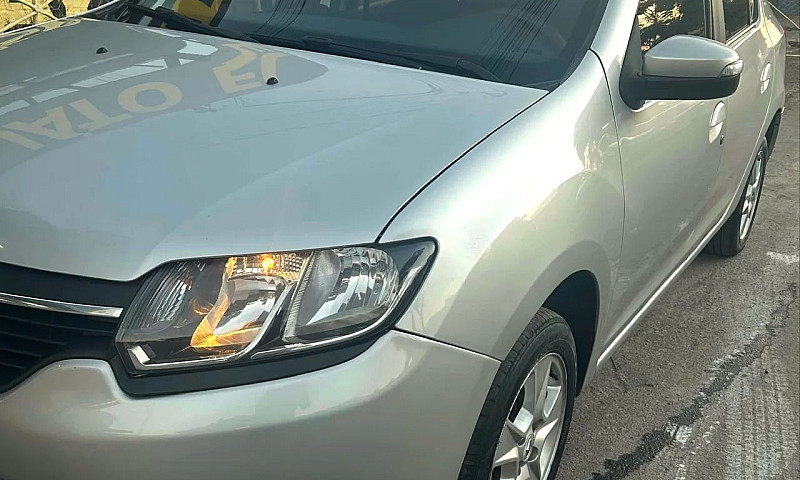 Renault Logan Dynami...