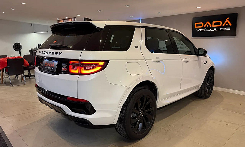 Land Rover Discovery...