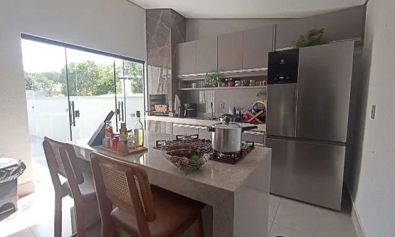 Linda Casa 3/4 Área ...