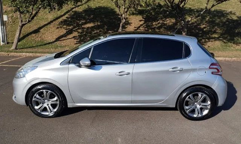 Peugeot 208 Griffe 1...